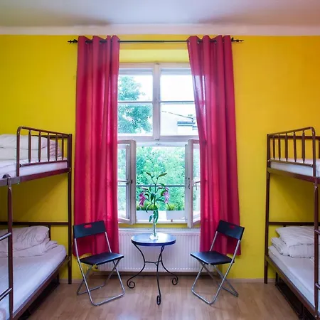 Let's Rock Party Hostel! Age Limit From 18 Until 40! * Cracovia