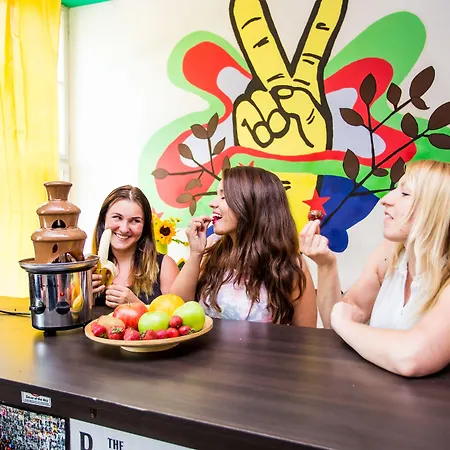 Let's Rock Party Hostel! Age Limit From 18 Until 40! * Cracóvia