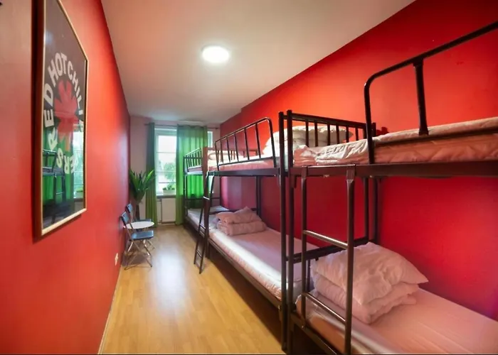 Let's Rock Party Hostel! Age Limit From 18 Until 40! Cracóvia