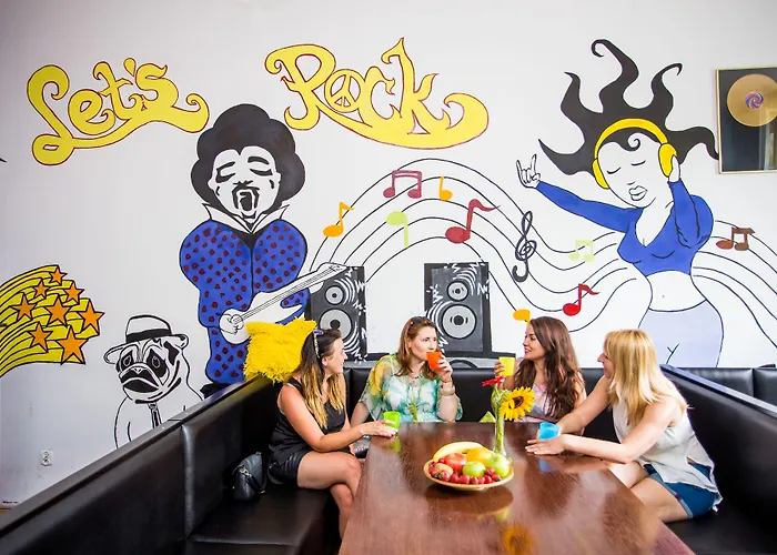 Albergue Let's Rock Party Hostel! Age Limit From 18 Until 40! Cracóvia