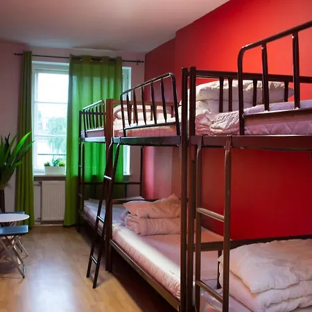 אכסניה Let's Rock Party Hostel! Age Limit From 18 Until 40! קרקוב