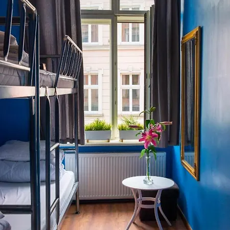 Let's Rock Party Hostel! Age Limit From 18 Until 40! קרקוב