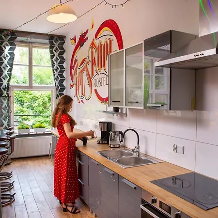 Let's Rock Party Hostel! Age Limit From 18 Until 40! Ostello Cracovia