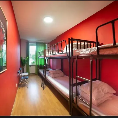 Let's Rock Party Hostel! Age Limit From 18 Until 40! Cracovia