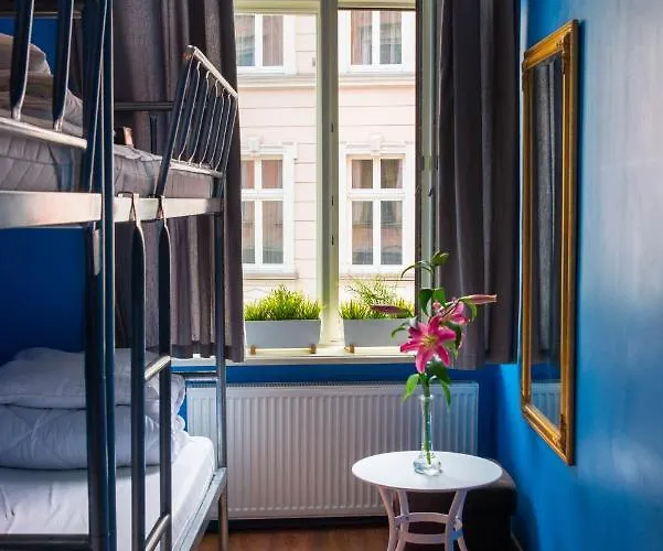 Let's Rock Party Hostel! Age Limit From 18 Until 40! Kraków