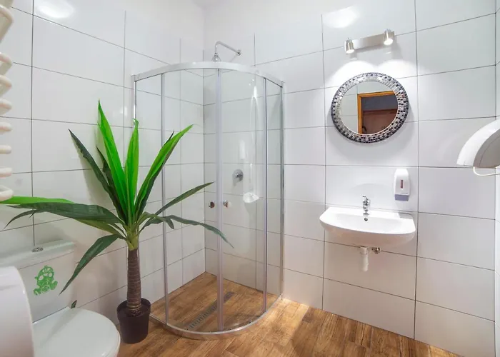 Let's Rock Party Hostel! Age Limit From 18 Until 40! Cracovia