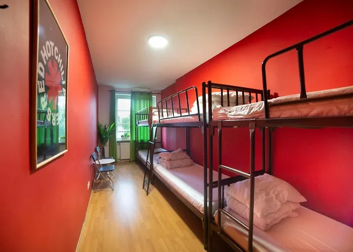 Let's Rock Party Hostel! Age Limit From 18 Until 40! Ostello *