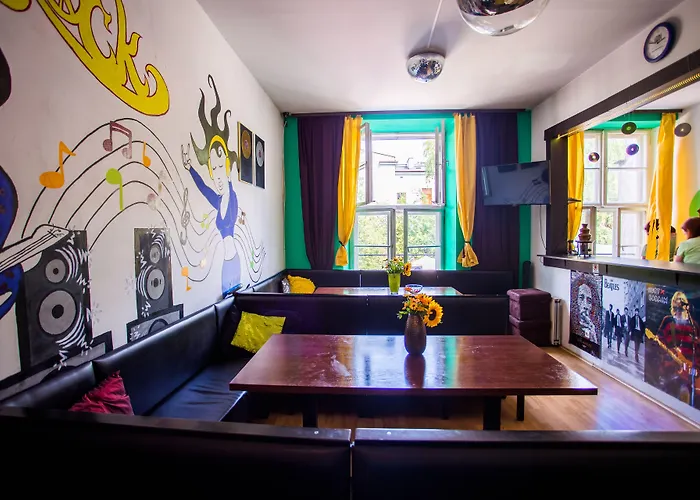 Let's Rock Party Hostel! Age Limit From 18 Until 40! Ostello Cracovia